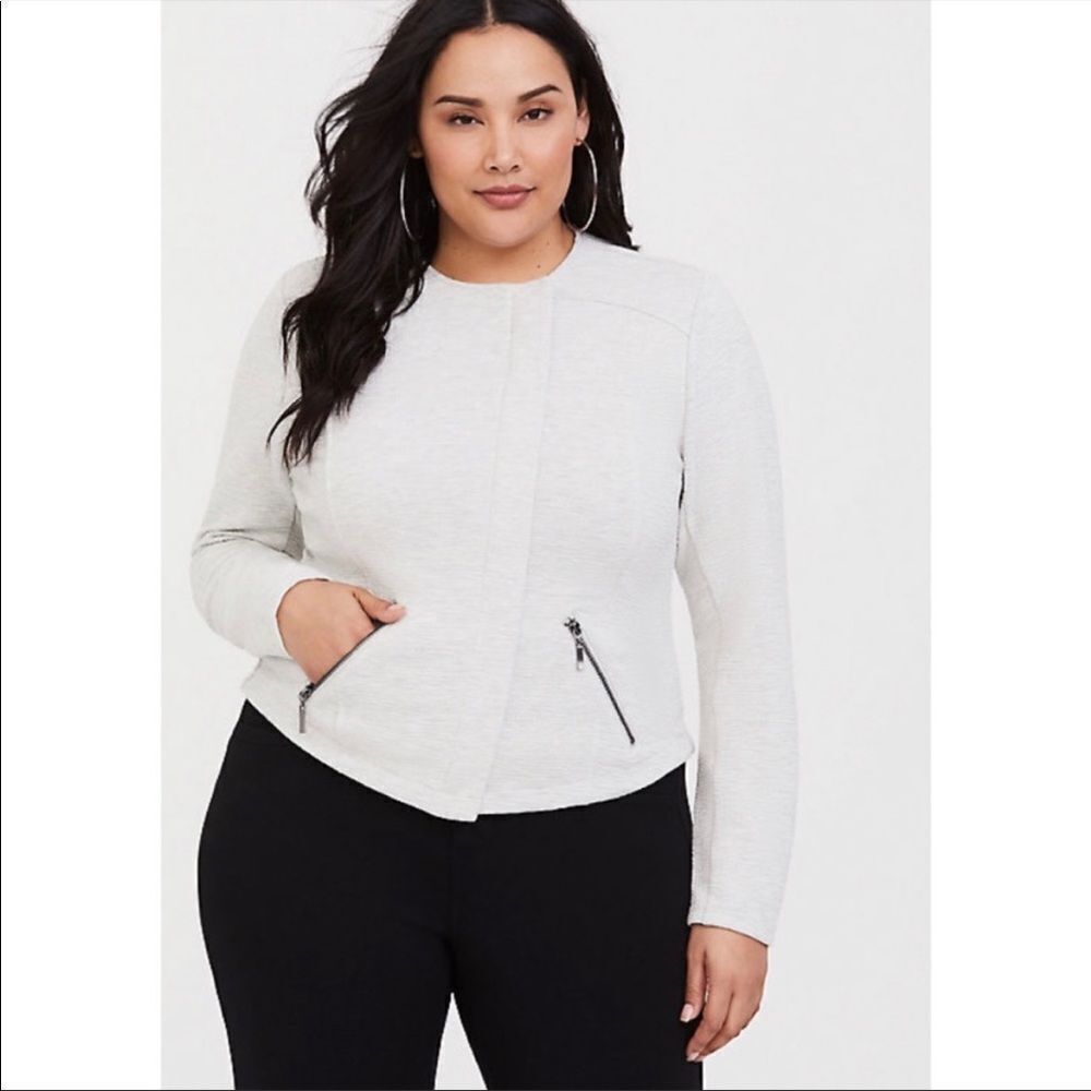 Torrid light gray textured knit moto jacket size 3 3X plus size women’s